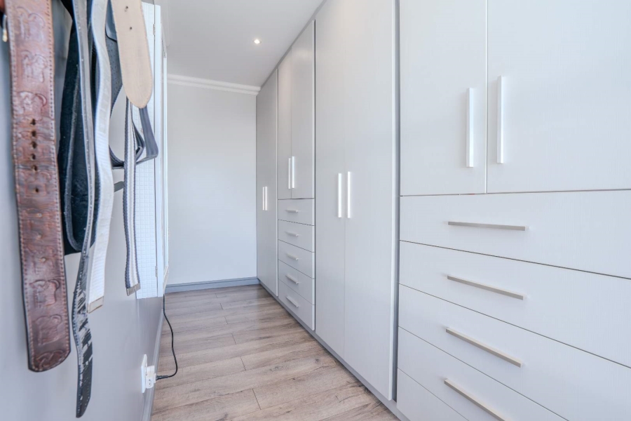 4 Bedroom Property for Sale in Laguna Sands Western Cape